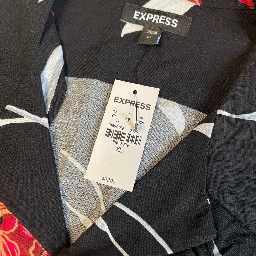 Express Men’s Floral Short Set - Picture 6 of 6